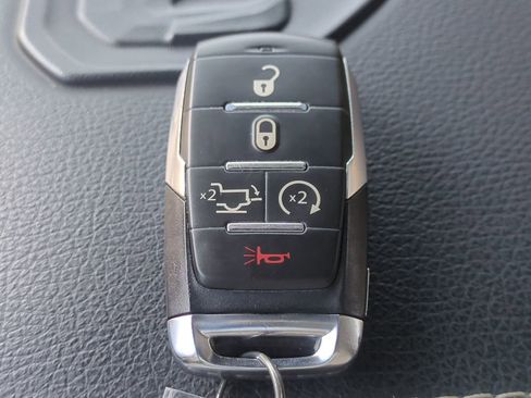 Used 2023 RAM 1500 Laramie image 31