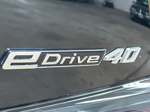 Used 2025 BMW i4 eDrive40 w/ Parking Assistance Package image 27