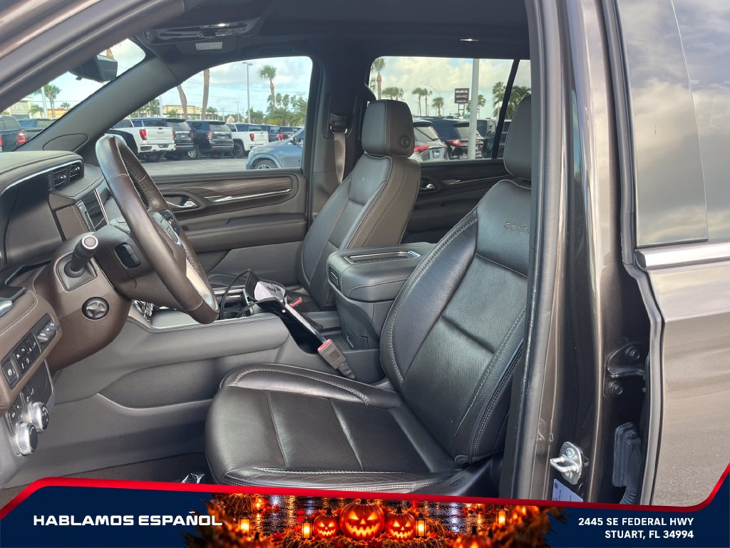 Used 2021 GMC Yukon XL Denali w/ Denali Premium Package AWD/4WD image 14