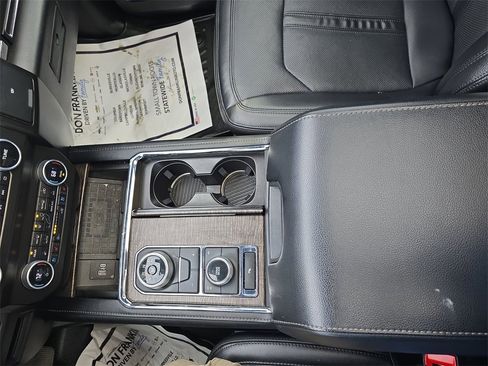 Used 2021 Ford Expedition Limited image 26