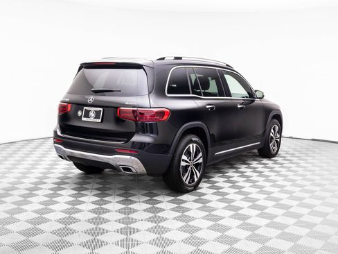 New 2025 Mercedes-Benz GLB 250 4MATIC image 5