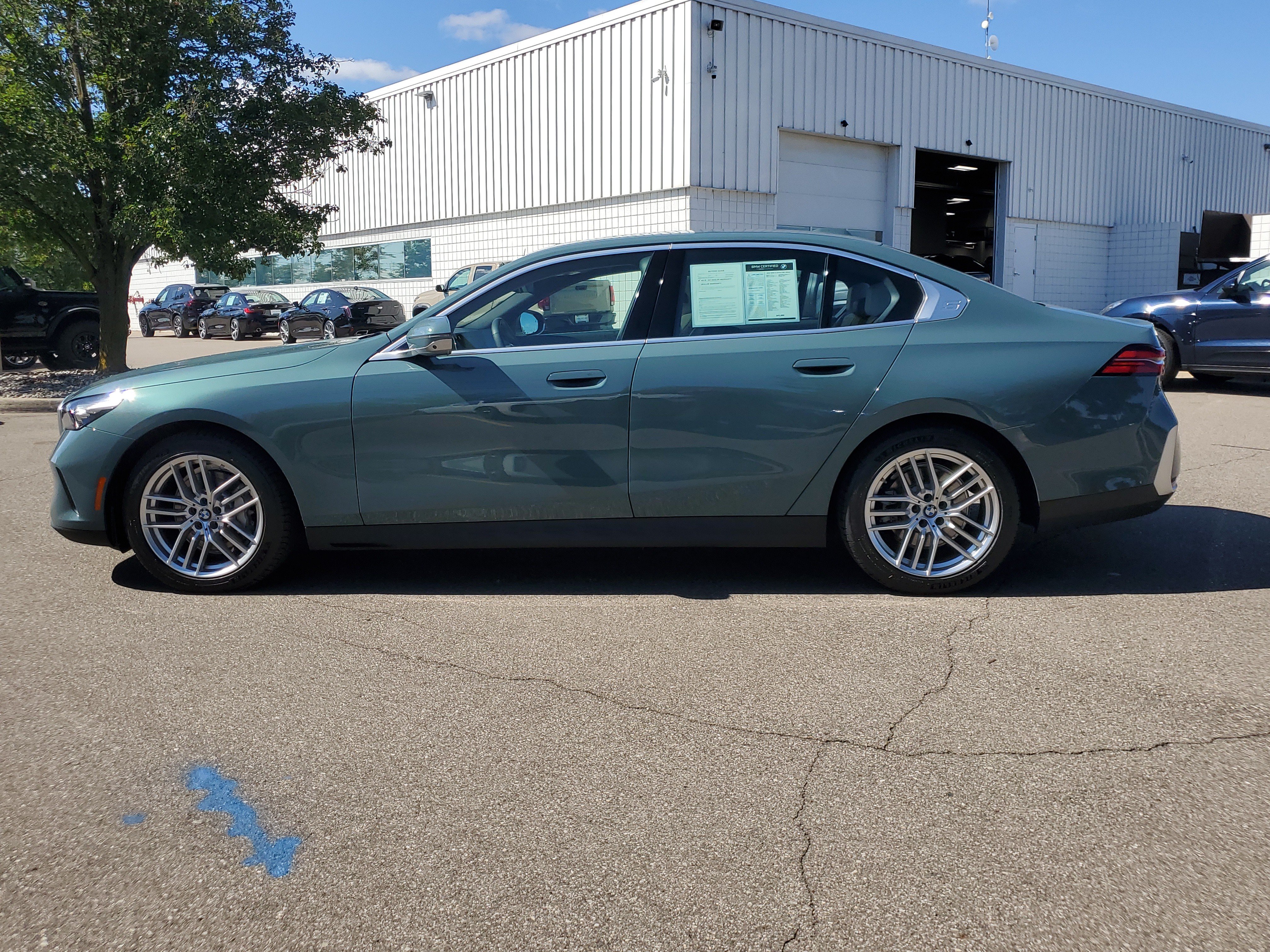 Certified 2024 BMW 530i xDrive w/ Premium Package AWD/4WD image 2
