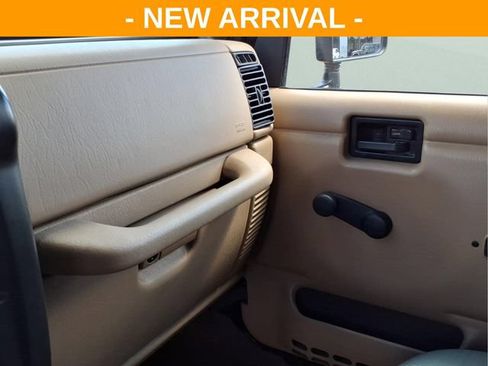 Used 2001 Jeep Wrangler Sahara AWD/4WD image 27