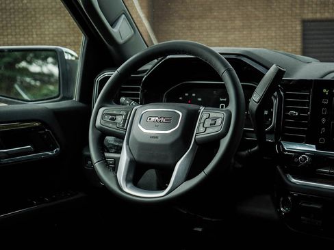 New 2026 GMC Sierra 1500 SLE AWD/4WD image 14