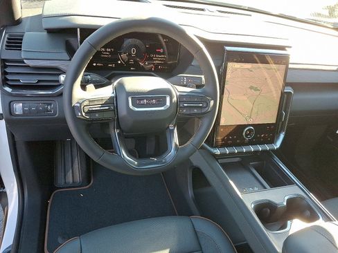 New 2026 GMC Acadia AT4 w/ Luxury Package image 7