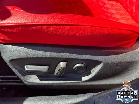 Used 2022 Toyota Camry LE image 10