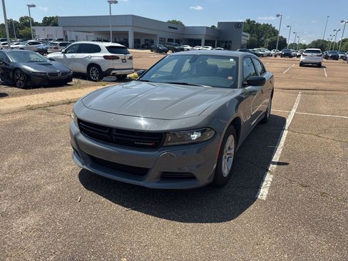 Used 2023 Dodge Charger SXT RWD image 1