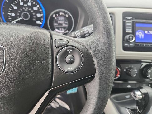 Certified 2017 Honda HR-V LX image 21