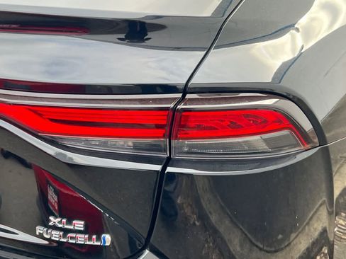Certified 2022 Toyota Mirai w/ Advanced Technology Package RWD image 18