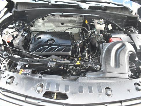 Used 2024 Chevrolet TrailBlazer LT w/ Driver Confidence Package FWD image 29