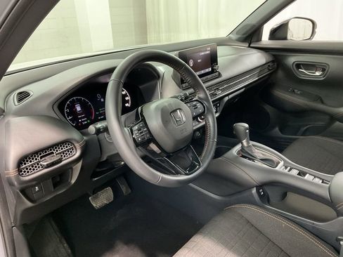 Used 2024 Honda HR-V Sport image 17