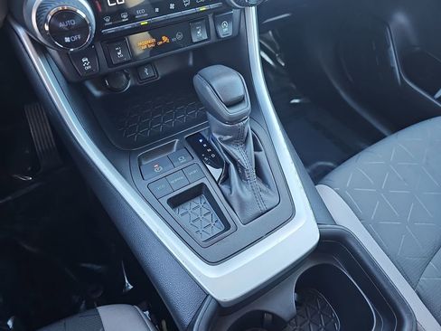 Used 2021 Toyota RAV4 XLE image 24