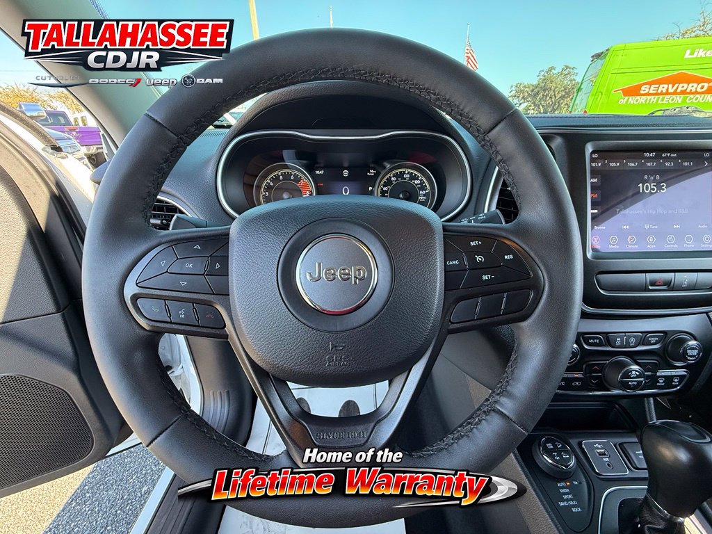 Used 2022 Jeep Cherokee Trailhawk w/ Comfort/Convenience Group AWD/4WD image 22