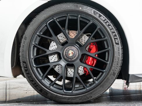 Used 2015 Porsche 911 Carrera GTS RWD image 46