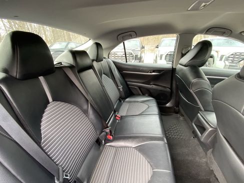 Used 2023 Toyota Camry SE image 31