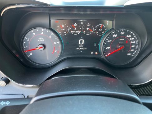 Used 2018 Chevrolet Camaro SS image 16