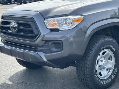 Used 2022 Toyota Tacoma SR AWD/4WD image 6