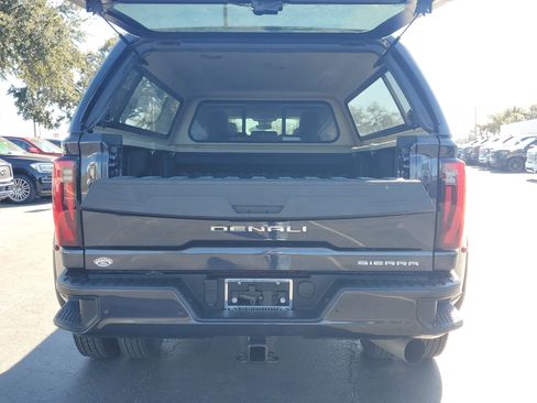 Used 2024 GMC Sierra 3500 Denali w/ Technology Package image 11