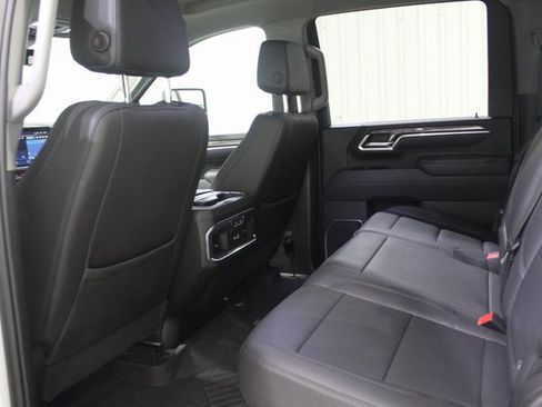 Used 2025 Chevrolet Silverado 2500 LTZ w/ LTZ Plus Package image 16