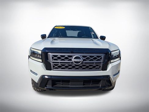 Used 2023 Nissan Frontier SV w/ Midnight Edition Package image 8