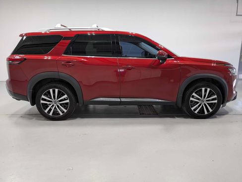 Used 2023 Nissan Pathfinder Platinum AWD/4WD image 7