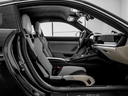 Certified 2022 Porsche 911 GT3 RWD image 27