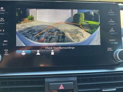 Used 2022 Honda Accord Sport image 11