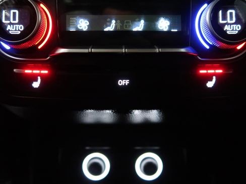 Used 2018 Audi Q7 3.0T Prestige image 49