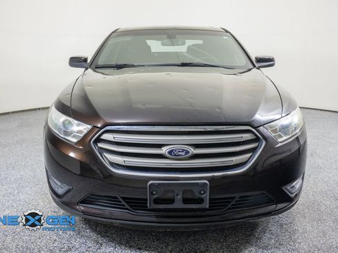 Used 2013 Ford Taurus SEL FWD image 2