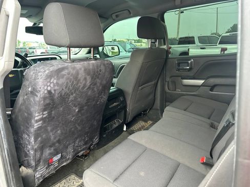 Used 2018 Chevrolet Silverado 1500 LT w/ All Star Edition AWD/4WD image 32