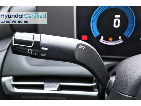 Certified 2025 Hyundai Santa Cruz SE image 20