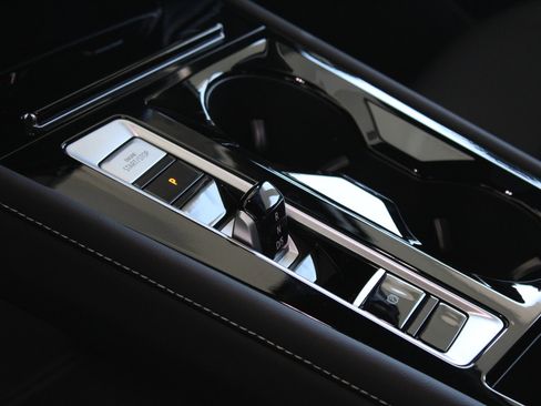 New 2025 Volkswagen Atlas Cross Sport SEL Premium R-Line image 16