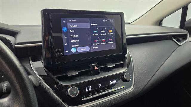 Used 2025 Toyota Corolla LE FWD image 28