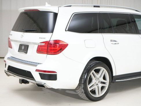 Used 2016 Mercedes-Benz GL 550 4MATIC image 18