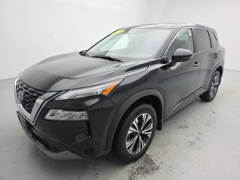 Used 2023 Nissan Rogue SV image 5