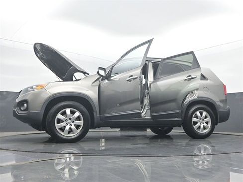 Used 2013 Kia Sorento LX w/ Convenience Pkg image 59