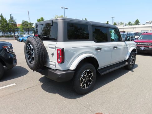 New 2026 Ford Bronco Outer Banks AWD/4WD image 4