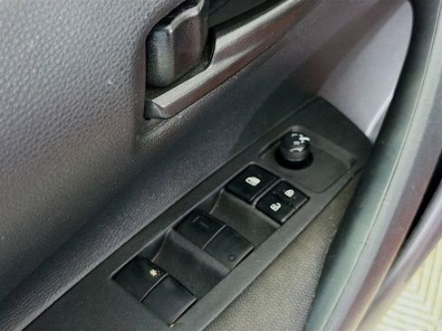 Used 2024 Toyota Corolla LE image 21