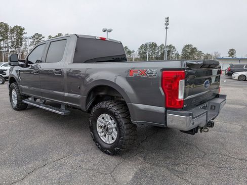 Used 2019 Ford F250 XLT w/ XLT Value Package image 6