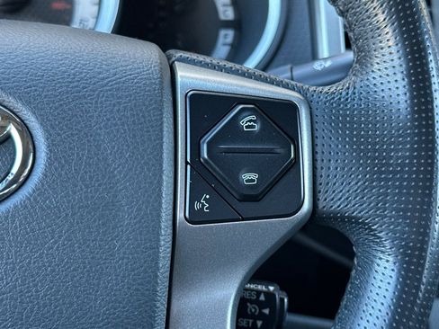 Used 2014 Toyota Tacoma 4x4 Double Cab w/ Limited Package image 26
