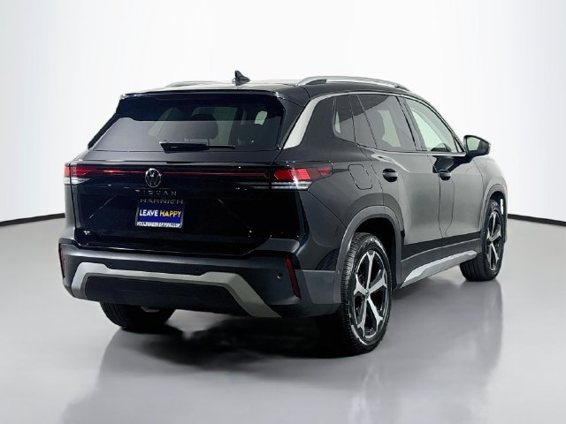 Certified 2025 Volkswagen Tiguan SE FWD image 7