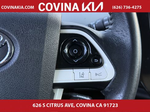 Used 2017 Toyota Prius Three image 20