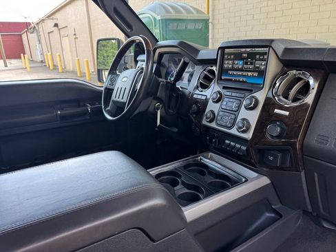 Used 2015 Ford F350 Platinum w/ Snow Plow Prep Package AWD/4WD image 36