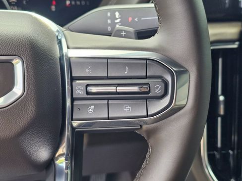 Used 2025 GMC Yukon Elevation AWD/4WD image 28
