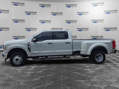 Used 2025 Ford F350 XLT AWD/4WD image 2