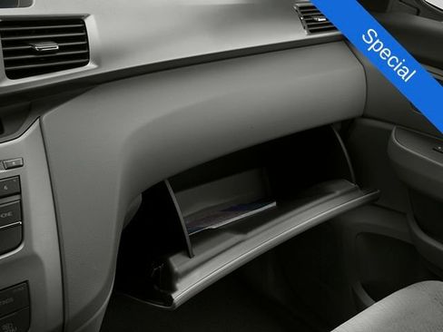 Used 2014 Honda Odyssey LX image 24