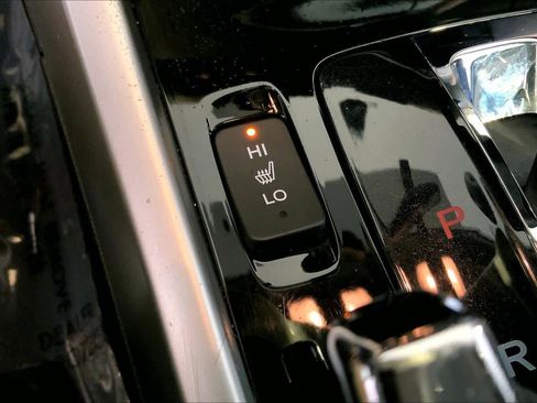 Used 2017 Honda Accord EX-L image 39