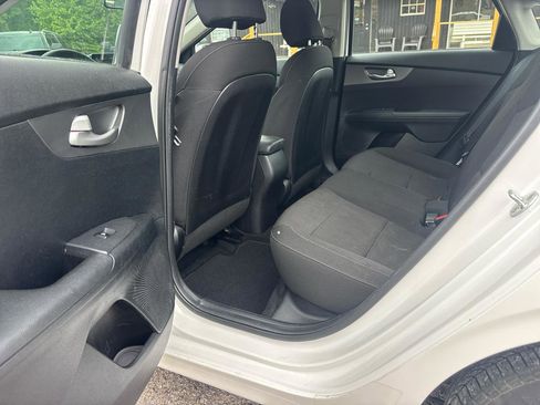 Used 2019 Kia Forte Sedan FWD image 11