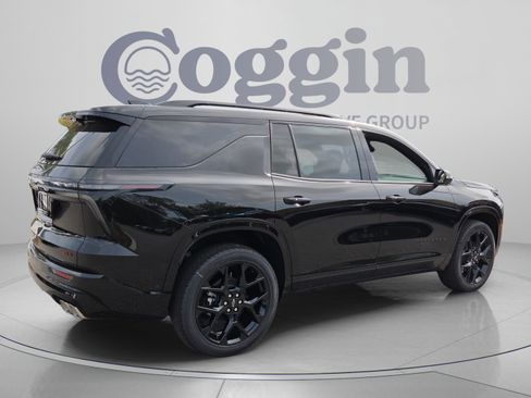 New 2026 Chevrolet Traverse RS w/ LPO, Floor Liner Package FWD image 5