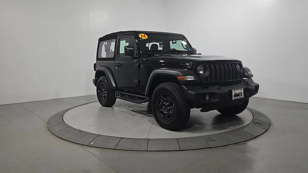 Used 2024 Jeep Wrangler Sport AWD/4WD image 8